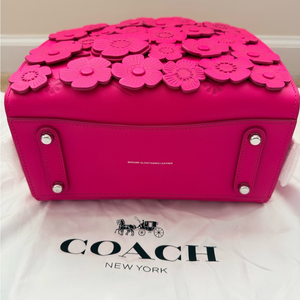 NEW Coach Rogue Tea Rose in Dragon Fruit- NWT - Picture 4 of 15